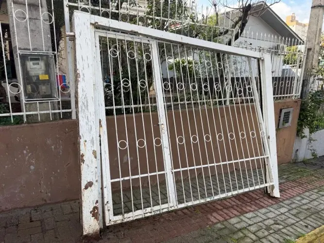Vendo Portão de Ferro de Elevação