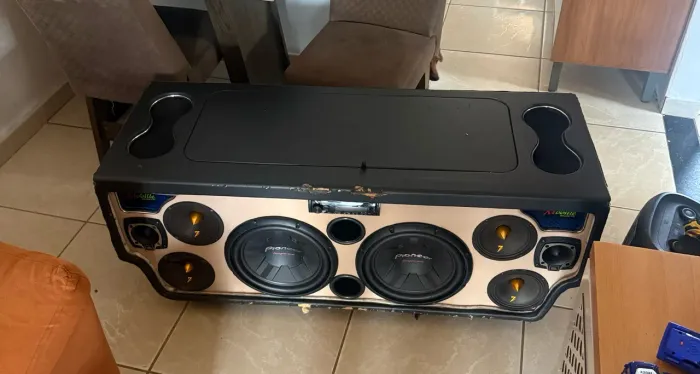 Vendo Caixa de som automotivo