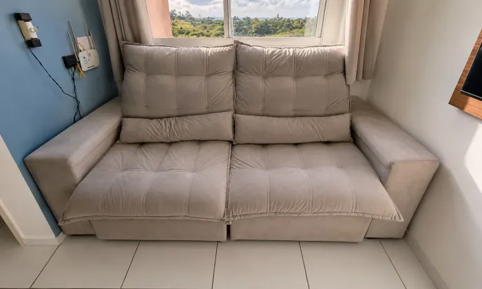 Sofá retrátil super confortável