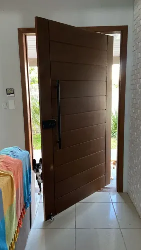Porta Eucalipto tratado
