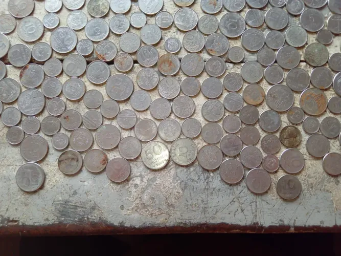 Vendo moedas antigas para colecionador