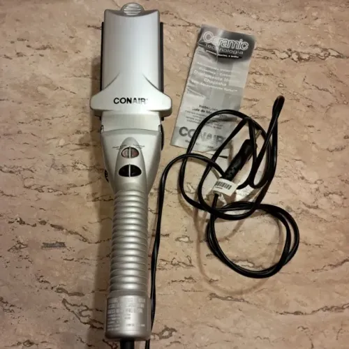 Chapa Lisa para Cabelos - CONAIR - Cerâmica - Ions - Chapinha - 127V
