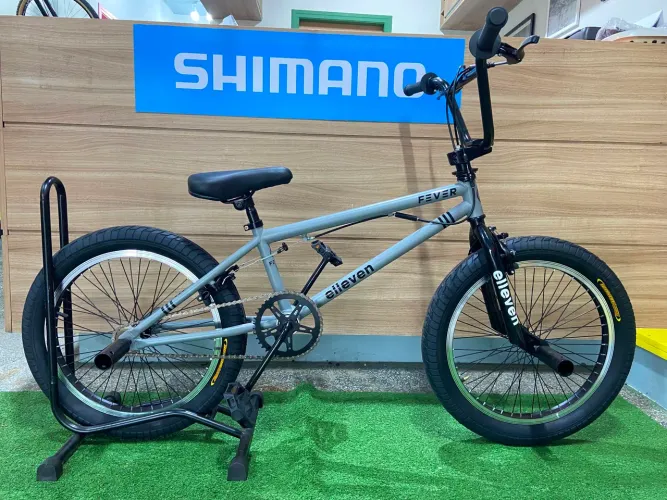Bicicleta BMX Elleven aro 20 c rotor NOVA