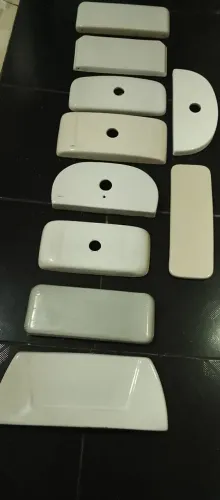 Tampas de caixa acoplada