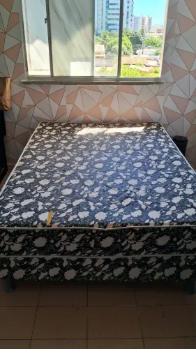 Cama de casal Box grande a venda e super confortável