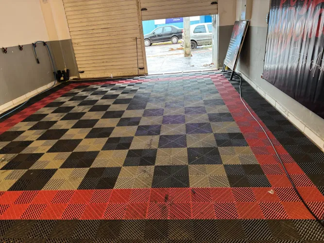 Piso moludar 244 peças 5x5 ou 25 m2