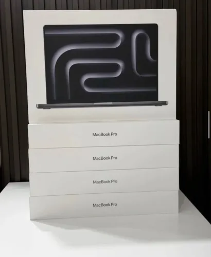 MacBook Pro M5 14inch 16GB/ 1TB SSD - space black