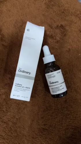 *sérum para a área dos olhos The Ordinary Caffeine Solution 5% + EGCG*