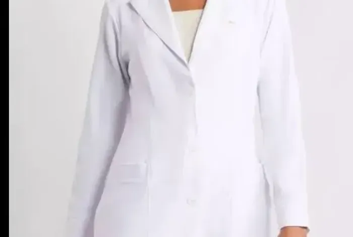 Me ofereço como estagiária de enfermagem ou cuidadora