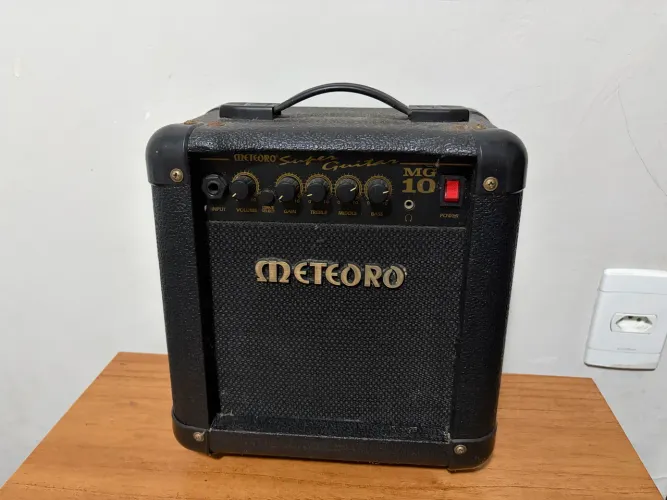 Amplificador de Guitarra Meteoro MG 10