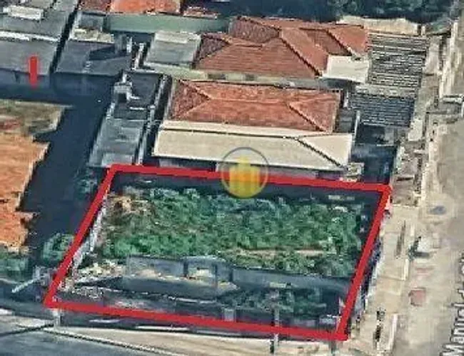 Terreno para venda na Estrada de Itapecerica