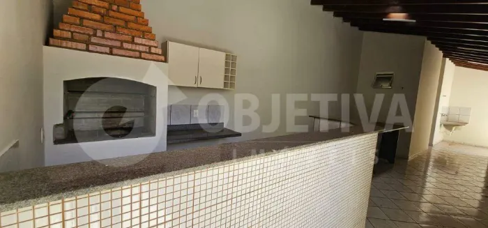 Casa para aluguel, 3 quartos, 1 suíte, 2 vagas, SANTA MONICA - UBERLANDIA/MG