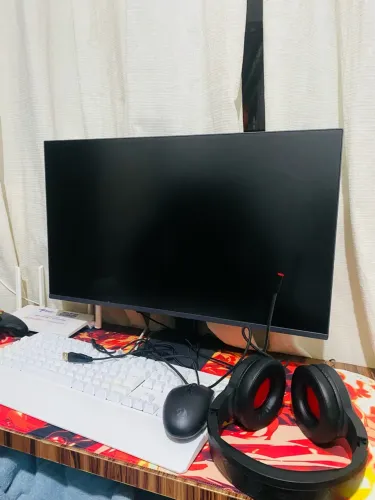 Vendo ou troco Monitor e Periférico ?