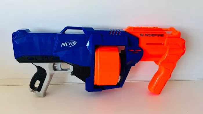 Metralhadora Nerf Surgefire