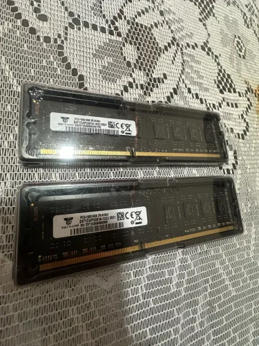 Kit Memória RAM 16GB (2x8GB) DDR3 1600MHz Team Group T-Force