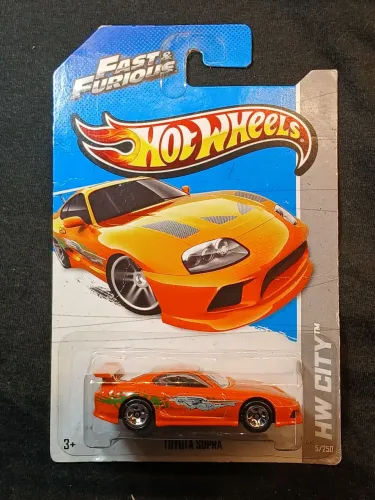 Carrinho hotwheels supra velozes e furiosos