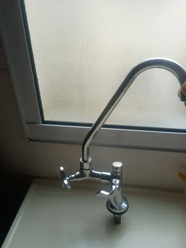 TORNEIRA EM INOX COM ENTRADA PARA FILTRO.