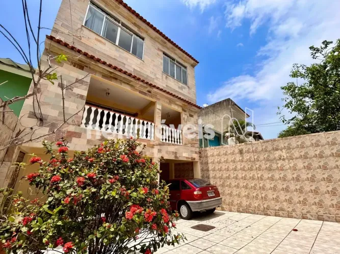 Excelente casa em condomínio fechado na Ilha do Governador, próxima ao shopping Ilha Plaza