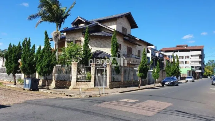 Casa para aluguel, com 394,58m², 3 quartos 3 suítes - Vila Eunice Nova - Cachoeirinha / RS