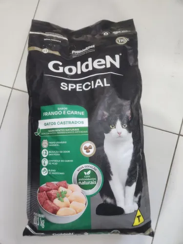 Ração pra gatos castrados goldeN
