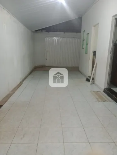 Casa Para Venda No Bairro Granada