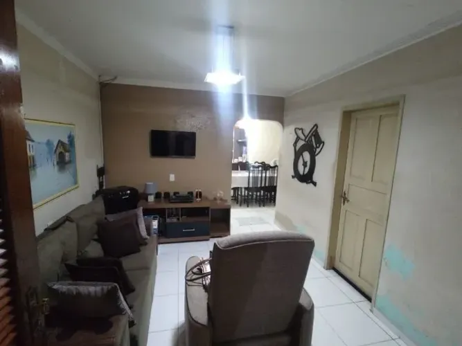 Casa com 3 Quartos e 2 banheiro à Venda, 137m²Vila Bocaina - Mauá/SP