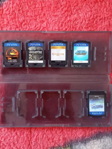 Games PS vita preço a combinar semi novo
