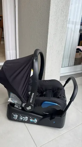 Bebê Conforto Máxi Cosi com espelho de brinde