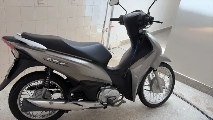 Honda Biz 110i 2024 Prata ? Econômica ? Conservada