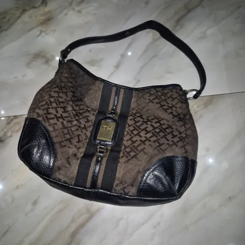 Bolsa Hobo Tommy Hilfiger
