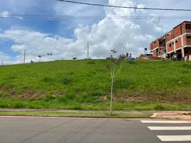 Terreno em frente ao clube no Estrela Alta para venda