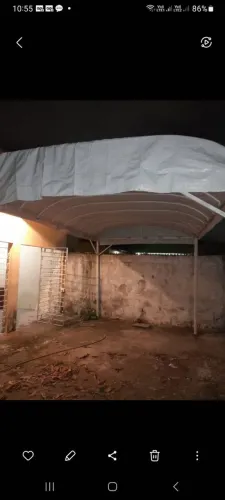 Vendo toldo de ferro desmontável  3,00m X 4,00m. 