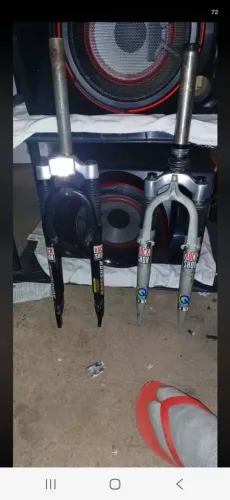 Suspensão rock shox
