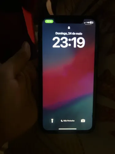 iPhone XR com película 