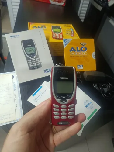 Nokia 8260 antigo