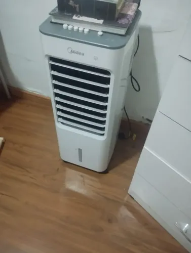 Umidificador de ar,com reservatório de água,250 reais, *