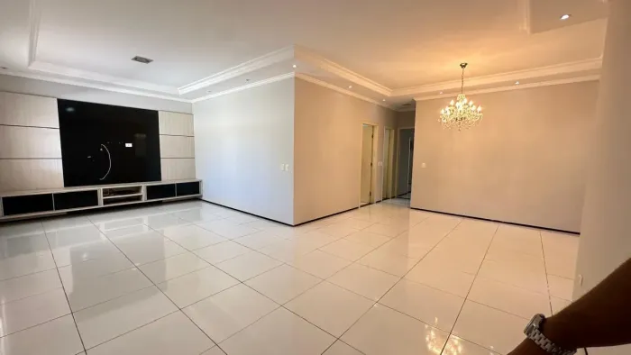 ALUGO CASA RESIDENCIAL