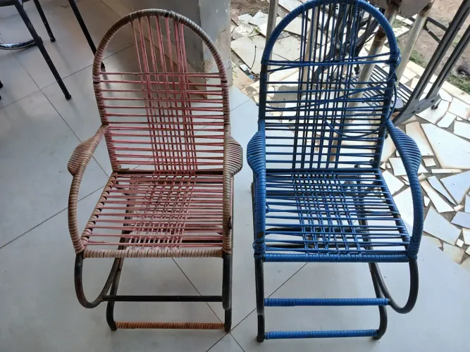 CADEIRAS DE BALANÇO COM MOLA