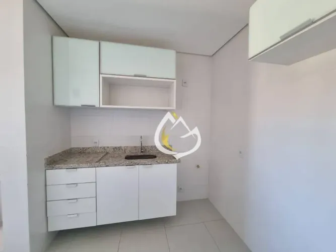 Apartamento com 2 dormitórios para alugar, 74 m² por R$ 3.990,00/mês - Condomínio Orlando 