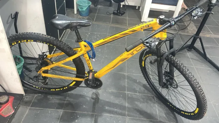 Vende-se bike colli TORO aro 29