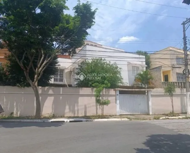 Casa Ampla Próxima ao Aeroporto de Congonhas,Terreno: 340 m² | Área Construída: 190 m²,3 d