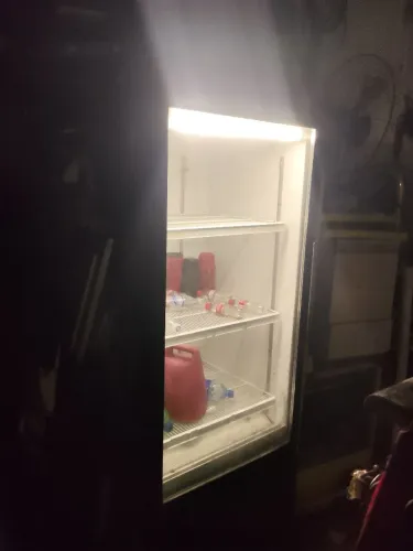 Freezer cor preto usado bom funcionando