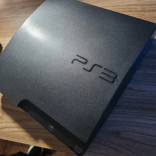 PlayStation 3 Usado + 2 Controles