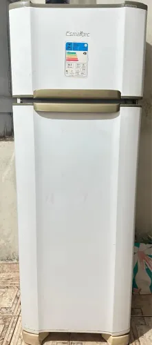 Geladeira Esmaltec