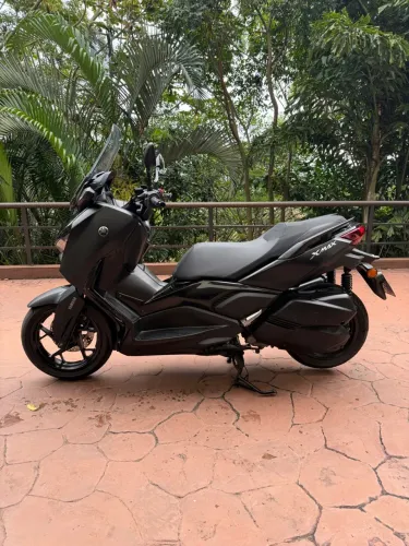 Yamaha XMax 250 Connected 2025
