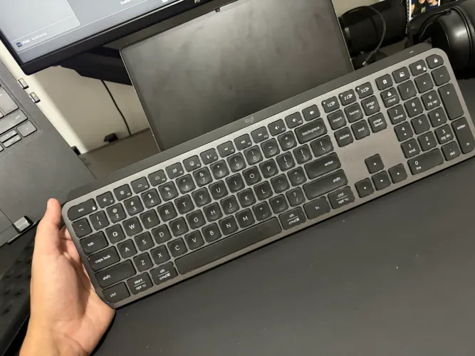 Teclado Logitech MX Keys 100%