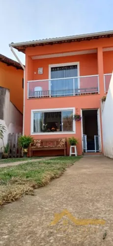 Casa para Venda em Barra do Piraí, Bairro de Fatima, 2 dormitórios, 2 banheiros, 2 vagas