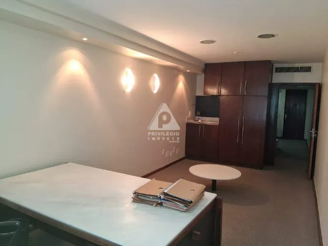 Sala Comercial 42 m² à Venda no Centro - Rio de Janeiro