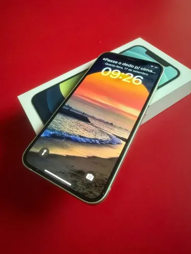 Vendo IPhone 12, 256GB Em ótimo estado, sem arranhões.