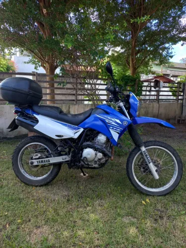 Moto de mulher, 2º dona, super conservada e revisada, com manual e chave reserva.